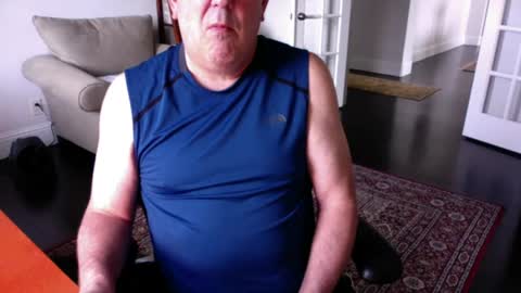mdog9669 online show from June 14, 6:43 pm