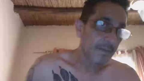 Snapshot of mdzarg chatting on April 3, 5:33 pm alejandro online show from April 3, 5:33 pm