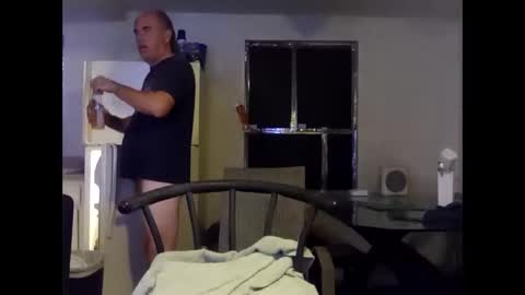 Snapshot of meaderd740870 chatting on December 3, 4:09 am meaderd740870 online show from December 3, 4:09 am