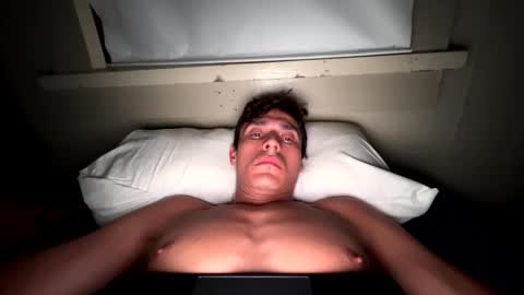 Snapshot of meanbean339 chatting on February 22, 10:58 am meanbean339 online show from February 22, 10:58 am