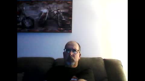 Snapshot of meathome3 chatting on January 10, 3:50 am me at home online show from January 10, 3:50 am