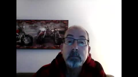 Snapshot of meathome3 chatting on January 13, 1:49 pm me at home online show from January 13, 1:49 pm
