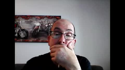 Snapshot of meathome3 chatting on February 7, 5:29 pm me at home online show from February 7, 5:29 pm