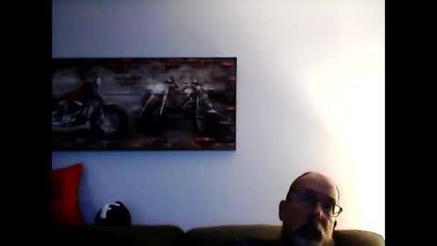 Snapshot of meathome3 chatting on September 21, 11:28 pm me at home online show from September 21, 11:28 pm