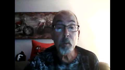 Snapshot of meathome3 chatting on November 23, 5:57 pm me at home online show from November 23, 5:57 pm