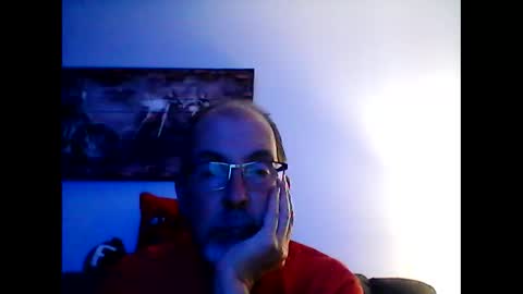 Snapshot of meathome3 chatting on December 19, 4:52 am me at home online show from December 19, 4:52 am