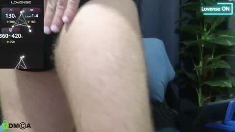 Snapshot of meaty_roll chatting on October 24, 3:03 am Meaty Roll online show from October 24, 3:03 am
