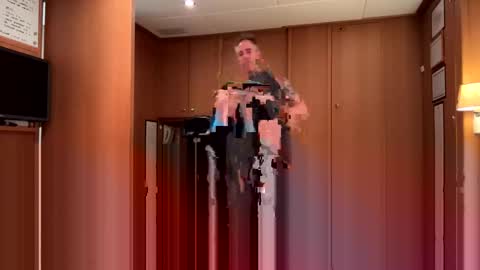 Meau Lest online show from November 7, 9:26 pm