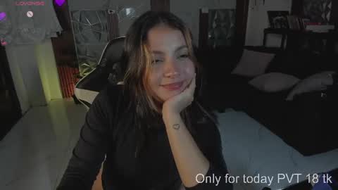 Snapshot of medusa_025 chatting on July 16, 5:35 am Coral online show from July 16, 5:35 am
