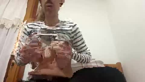 medusalady online show from March 1, 7:15 pm