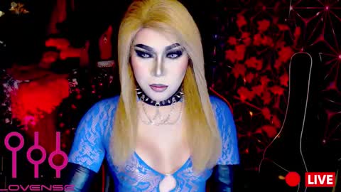 THE QUEEN ALPHA   Queen Medusa Prey online show from November 26, 8:43 pm