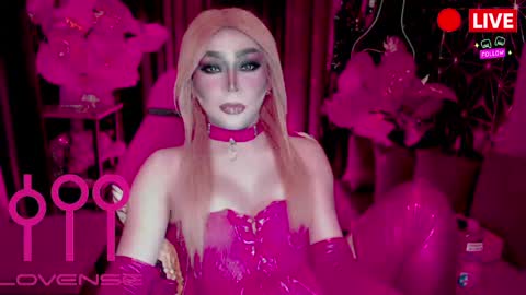 THE QUEEN ALPHA   Queen Medusa Prey online show from April 21, 1:53 am