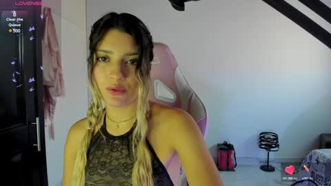 Snapshot of meduza_sexy_caramel chatting on January 20, 2:14 pm Baio online show from January 20, 2:14 pm