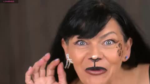 Snapshot of meenamoon chatting on October 23, 10:30 pm meenamoon online show from October 23, 10:30 pm