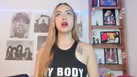 Emily online show from October 27, 9:19 pm