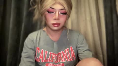 GODDESS OF ALL GODDESSES online show from September 15, 1:11 pm