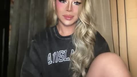 GODDESS OF ALL GODDESSES online show from January 9, 4:10 pm