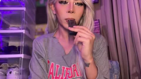 GODDESS OF ALL GODDESSES online show from April 28, 7:19 pm