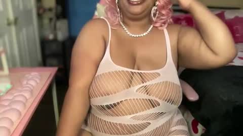 Southern Peach online show from February 14, 8:05 pm