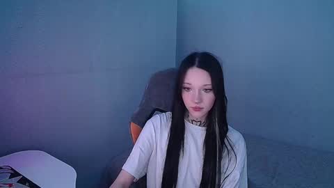mefwhOre online show from October 9, 5:22 pm