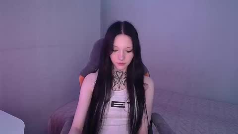 mefwhOre online show from October 13, 4:40 pm