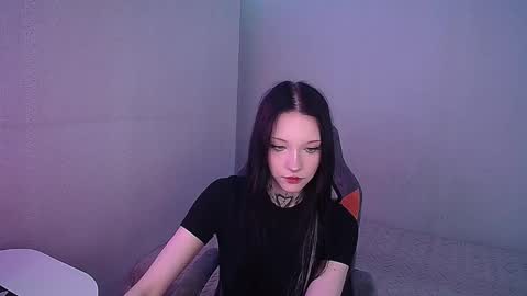 mefwhOre online show from October 15, 3:34 pm