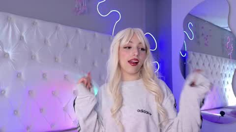 Megan  online show from September 22, 4:14 am