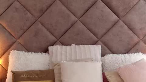 Snapshot of megan_blazee chatting on November 24, 8:03 am Megan Blazee online show from November 24, 8:03 am