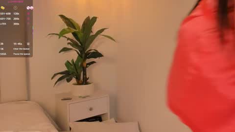 megan_brunette2 online show from May 15, 11:34 pm