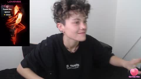 Megan and sophi online show from November 30, 7:51 pm