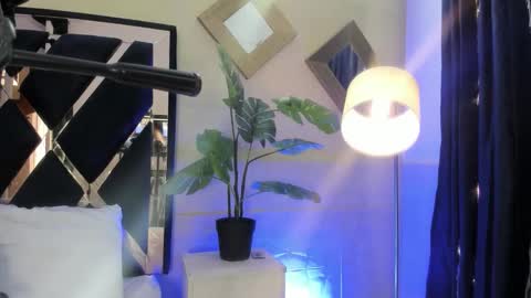     online show from February 16, 1:07 pm