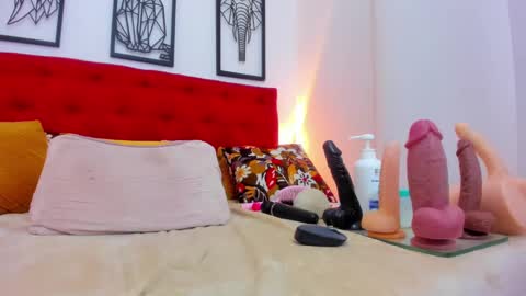 Snapshot of megan_fox_22 chatting on March 10, 5:54 am Megan online show from March 10, 5:54 am