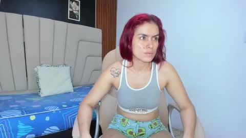 Snapshot of megan_hally chatting on November 30, 3:10 am Megan online show from November 30, 3:10 am