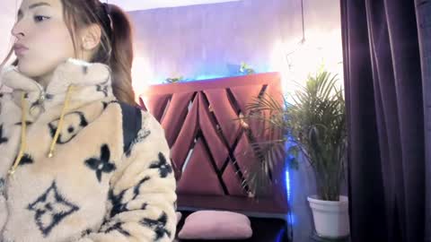    online show from January 3, 2:10 am