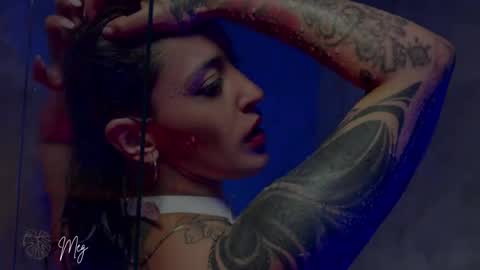 Snapshot of megan_inked_ chatting on April 28, 2:49 am online show from April 28, 2:49 am