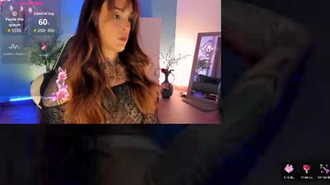 Snapshot of megan_inked_ chatting on June 15, 3:09 am online show from June 15, 3:09 am