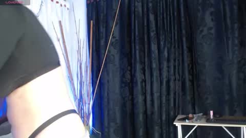 Snapshot of megan_lr chatting on September 21, 3:19 am Valentina online show from September 21, 3:19 am