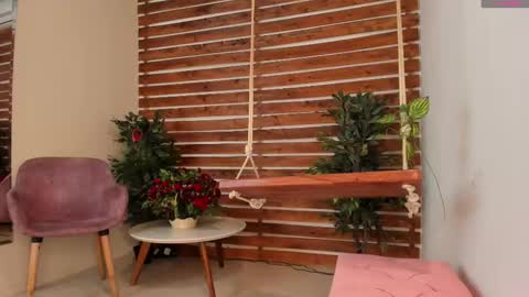 megan_raiin online show from February 16, 5:04 am