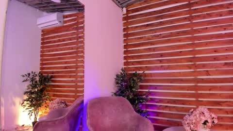 megan_raiin online show from November 13, 8:46 am