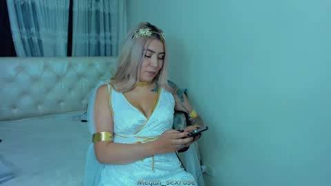 Snapshot of megan_sexrose chatting on November 1, 1:07 am Megan rose online show from November 1, 1:07 am