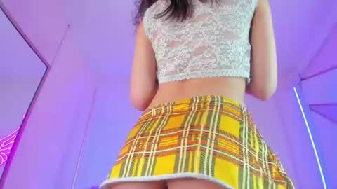 Snapshot of megan_shyne chatting on July 22, 6:49 am megan_shyne online show from July 22, 6:49 am