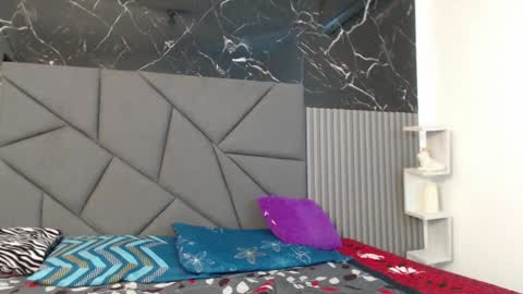 Snapshot of megan_stathan chatting on December 11, 1:17 pm Megan online show from December 11, 1:17 pm