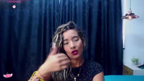 M E G A N   online show from December 17, 8:54 pm