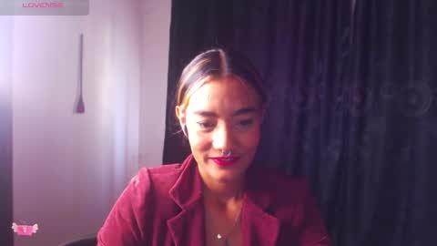 M E G A N   online show from December 20, 9:06 pm