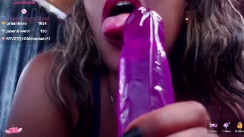 M E G A N   online show from January 26, 7:42 am