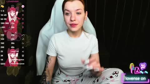 megancat333 online show from April 24, 2:58 am