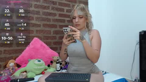 Snapshot of megancolins1 chatting on September 29, 9:41 pm ---Megan--- online show from September 29, 9:41 pm