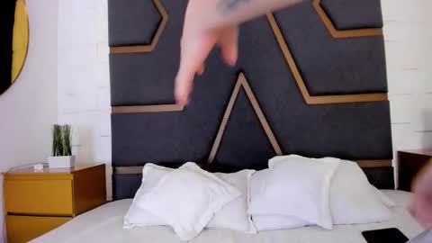 Megan Hofman online show from October 18, 11:33 am