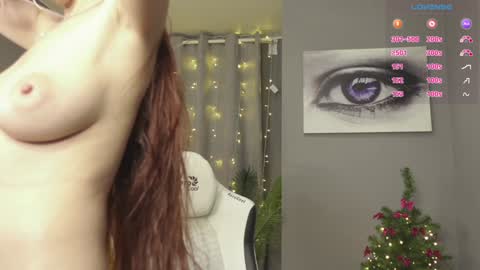 Snapshot of meganiex chatting on December 22, 3:55 am MeganieX online show from December 22, 3:55 am