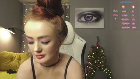 Snapshot of meganiex chatting on December 24, 5:27 am MeganieX online show from December 24, 5:27 am